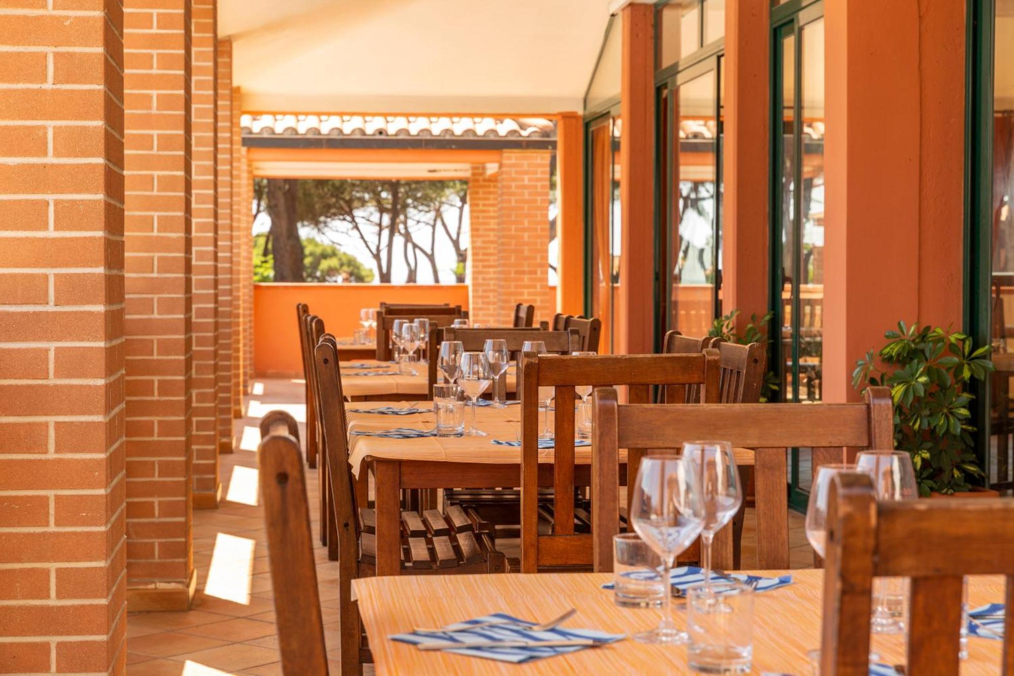 Gitavillage Argentario Albinia Exterior foto Restaurant