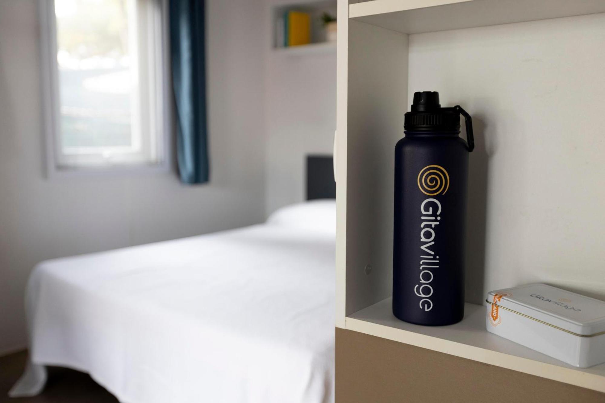 Gitavillage Argentario Albinia Exterior foto Gita Village water bottle